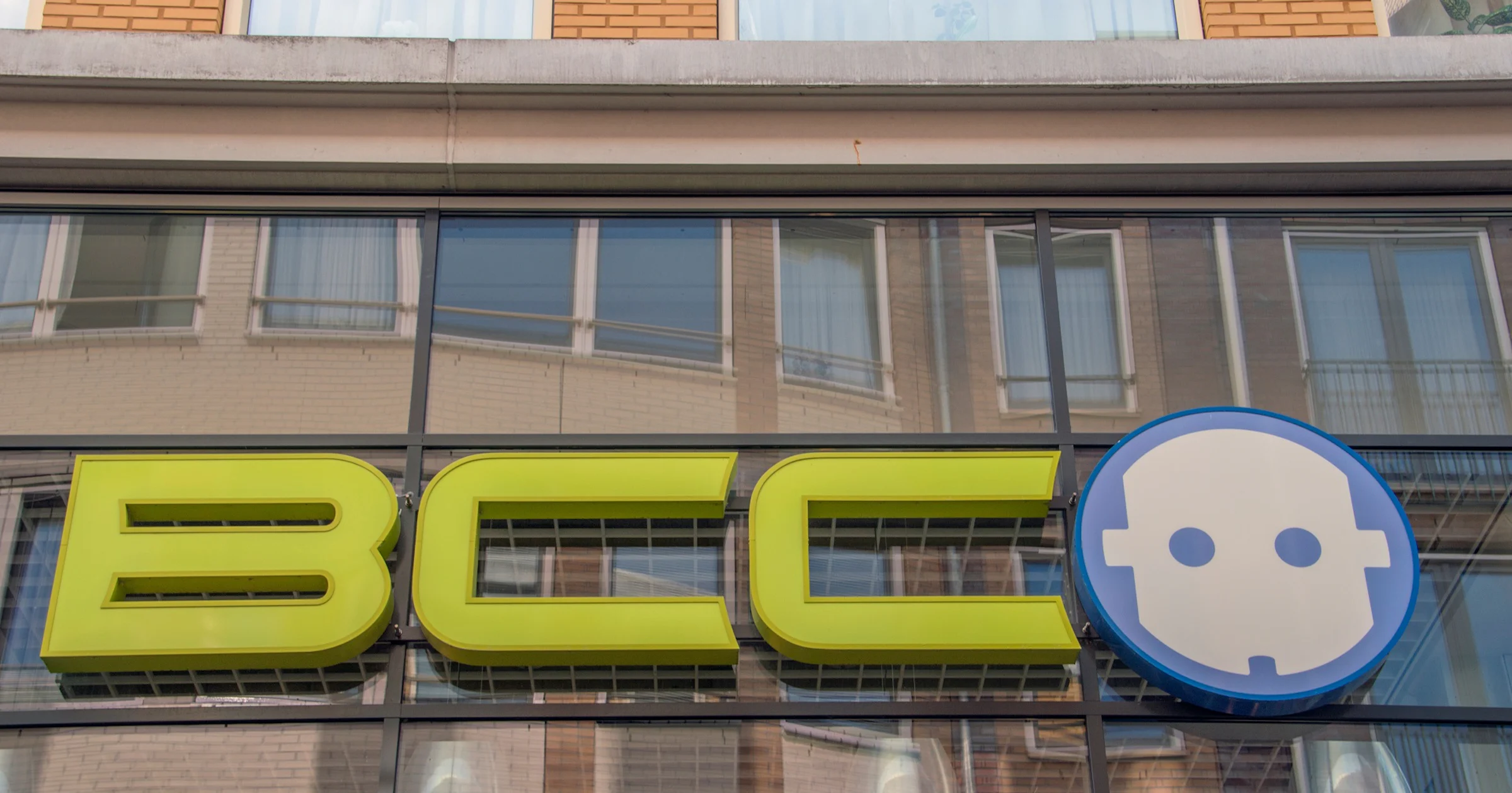Elektronicaketen BCC vraagt faillissement aan