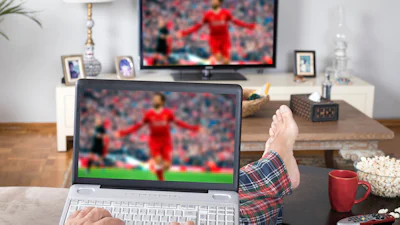 Je laptop aansluiten op de televisie? Dit zijn je mogelijkheden