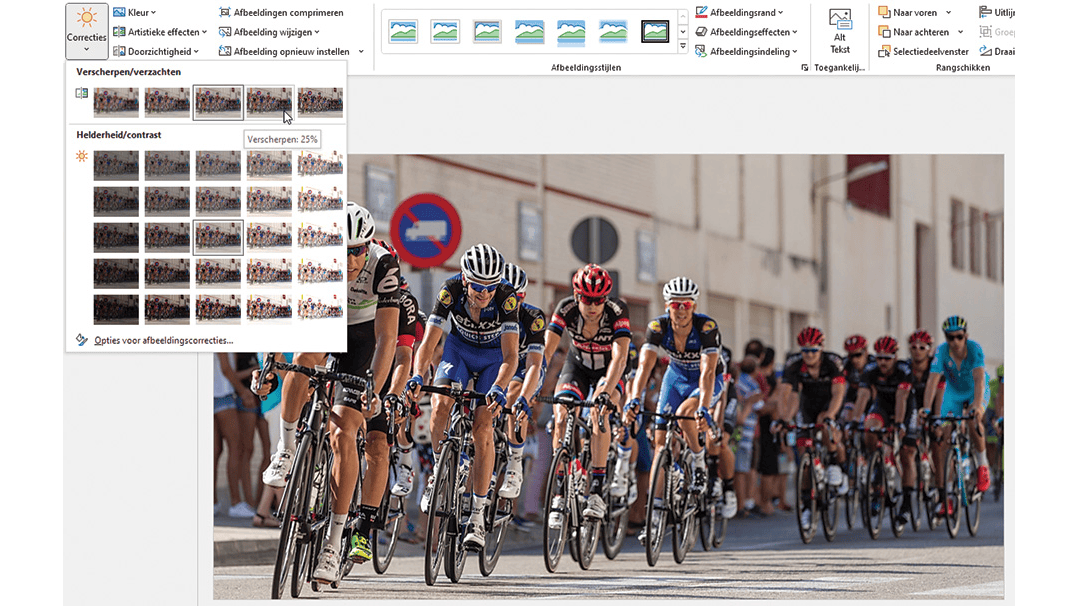 In het keuzemenu zijn de correcties stapsgewijs opgebouwd.