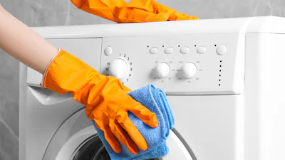 De wastrommel reinigen: waarom en hoe doe je dat?