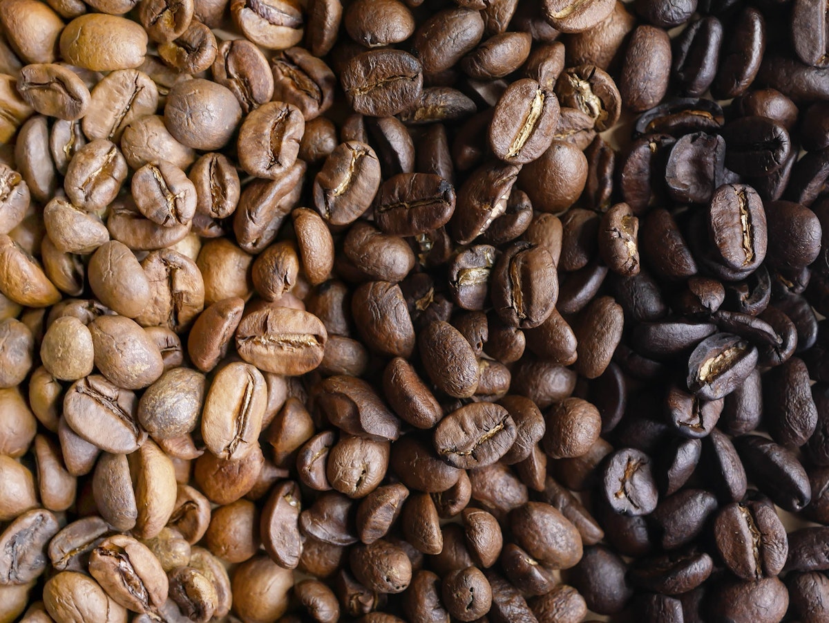 Tostatura chiara, tostatura media, tostatura scura: ecco come influisce la tostatura sul gusto del tuo caffè