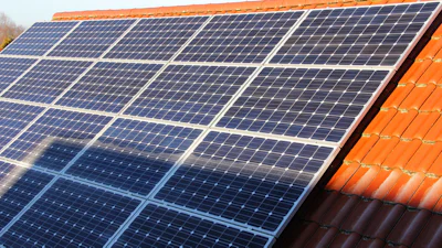 Onderzoek Zonneplan.nl: Dynamisch energiecontract bespaarde huishouden bijna 240 euro in 2024