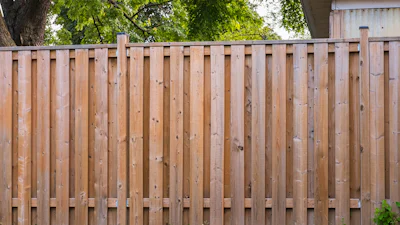 Zo bouw je een stevige schutting in je tuin