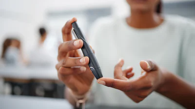 Zelf je bloedsuiker meten? Dit zijn de 5 handigste glucosemeters