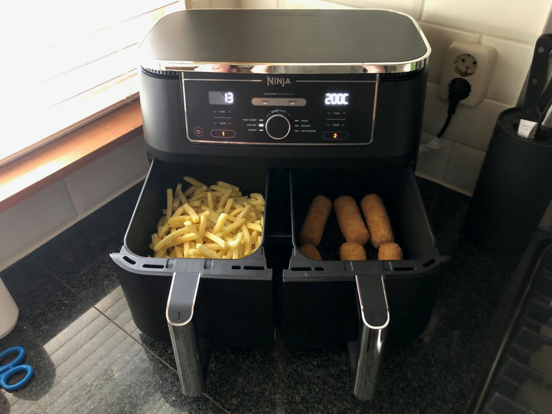Friet en snacks in een airfryer
