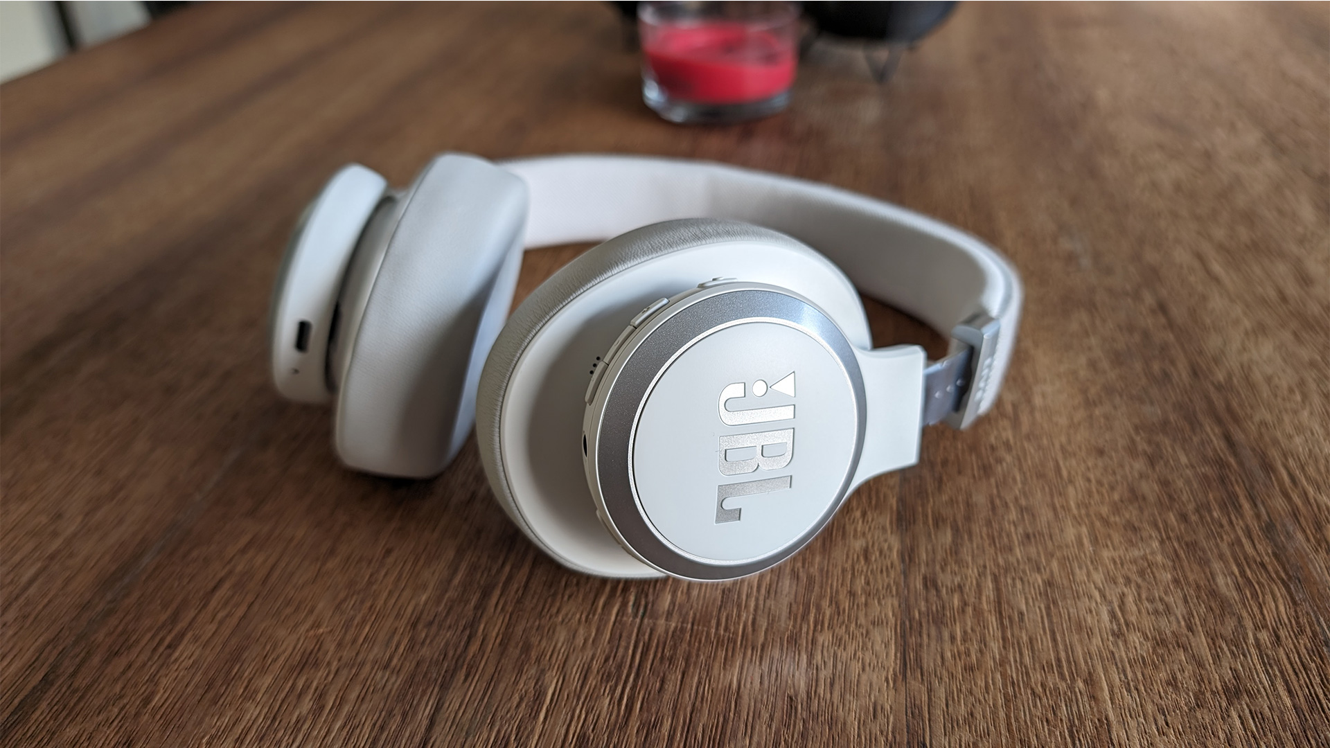 Review: JBL Live 770NC is ongewoon gewoon