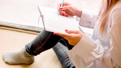 Waarom een dagboek bijhouden een heel slim idee is (+ apps die je hierbij helpen)