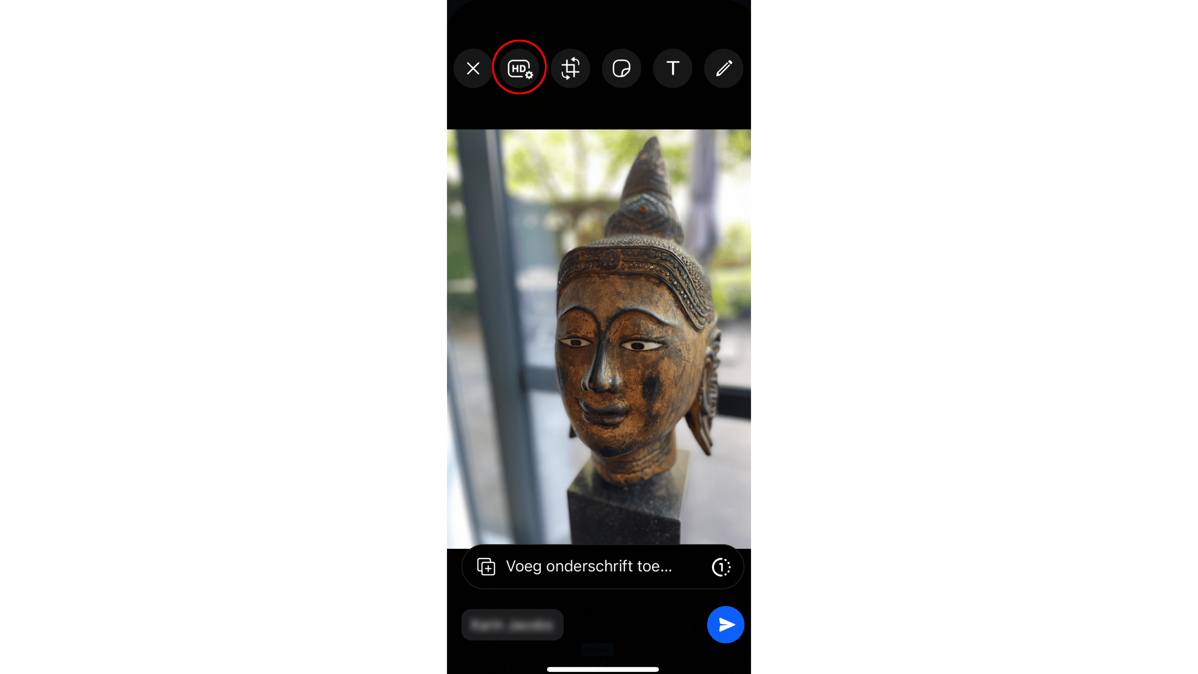 De HD-knop zie je alleen als het om media in hoge kwaliteit gaat.