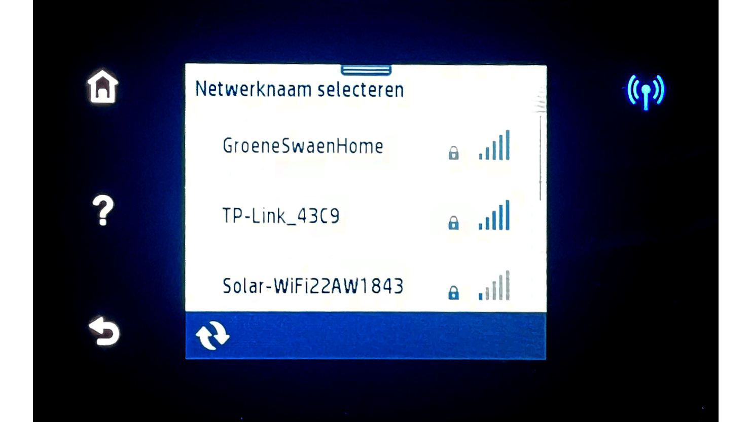 Kijk of de printer met het juiste netwerk is verbonden.