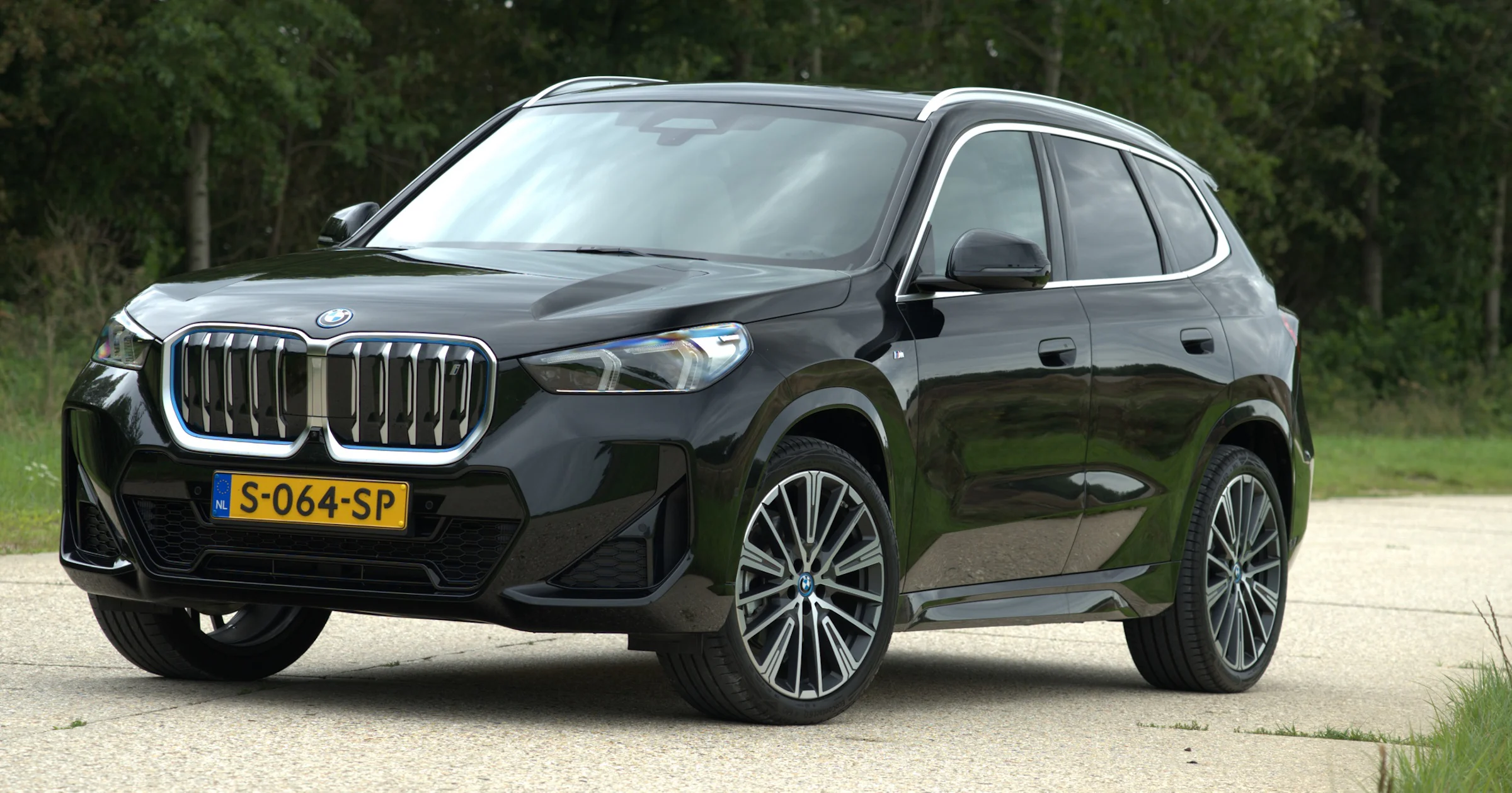 EV-profiel BMW iX1 - Kleinste SUV levert grote prestaties