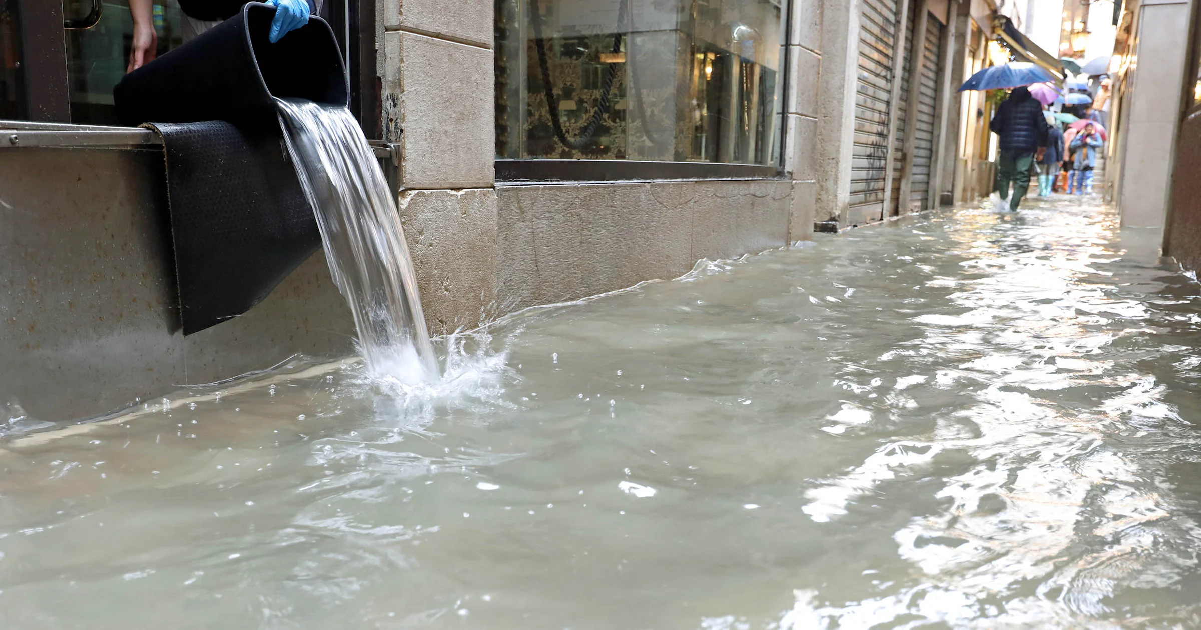 Regen, regen en nog eens regen … zo voorkom je wateroverlast