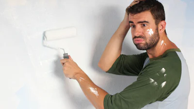 Bubbeltjes, strepen en druipers: zo herstel je fouten bij het schilderen