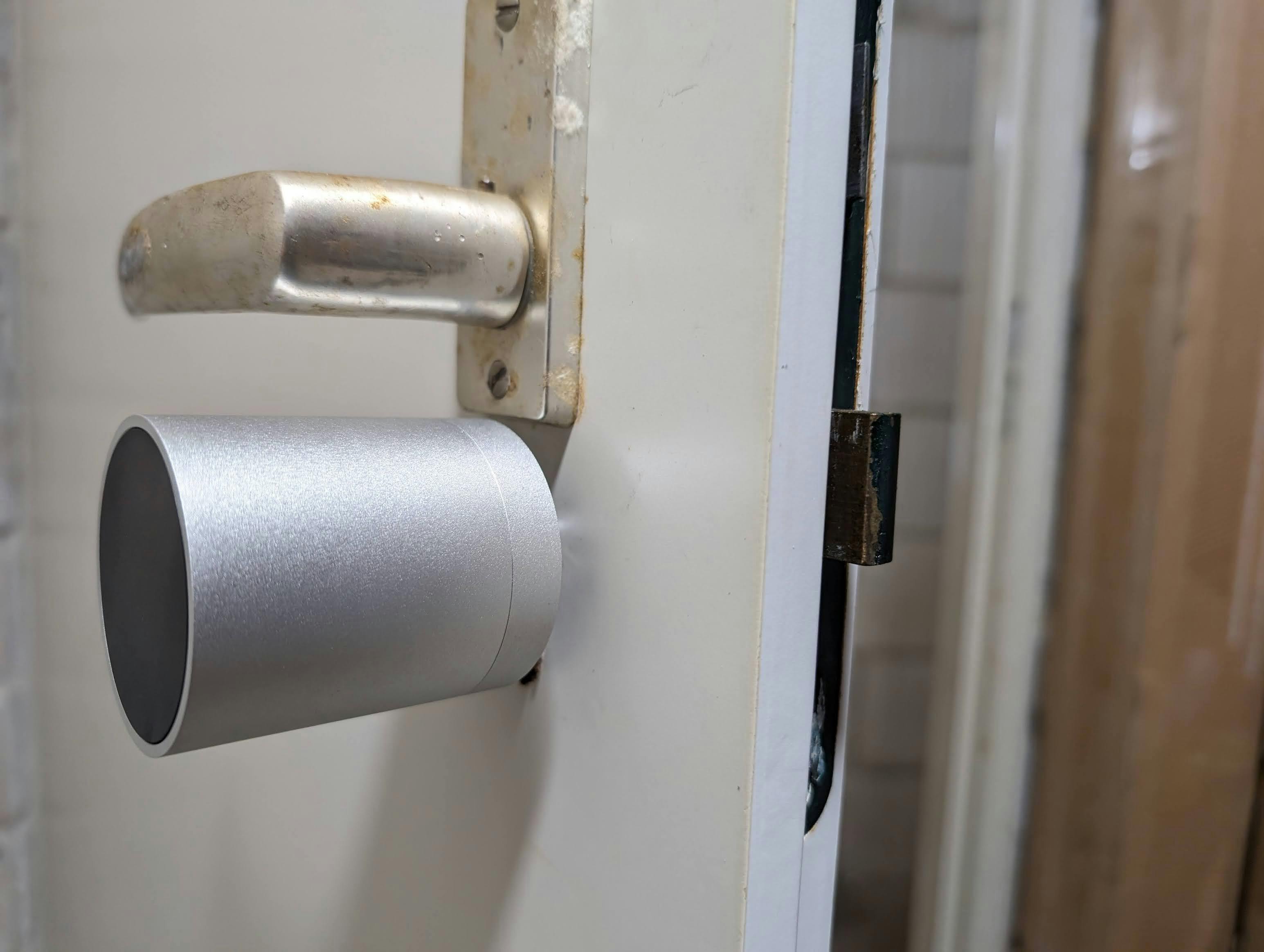 Review Netatmo Slim Deurslot – Bewust niet het slimste jongetje van de klas