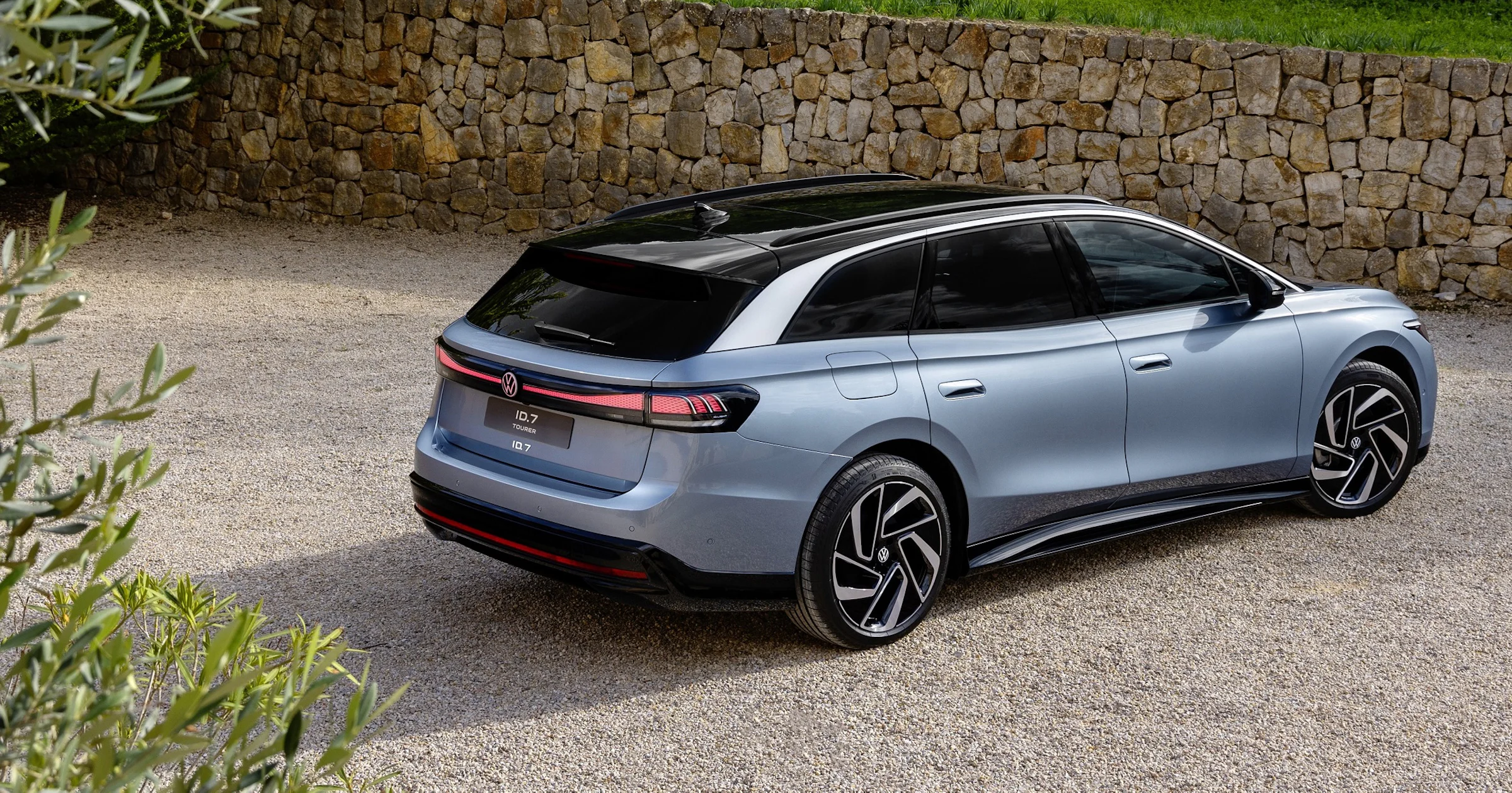 Wat een bak! Volkswagen onthult de elektrische ID.7 Tourer