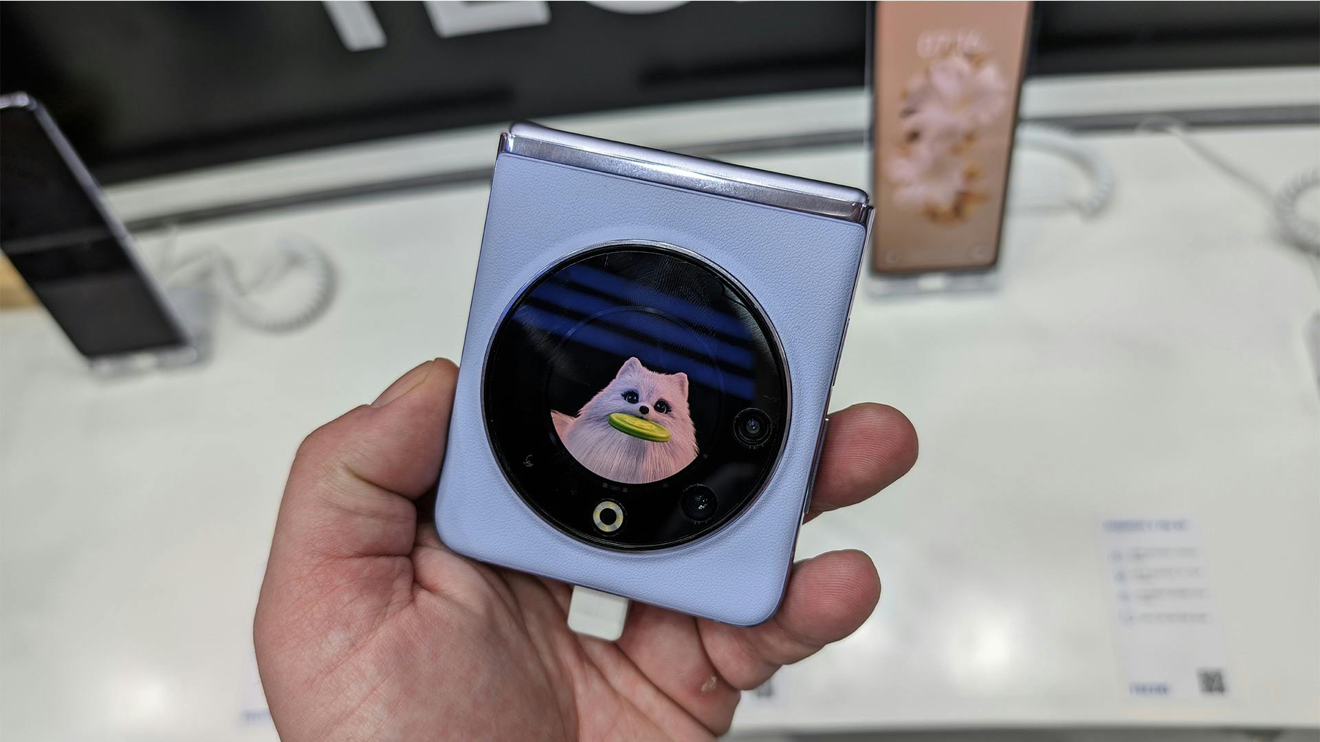 Zoek de verschillen. Dit is de Phantom V Flip.