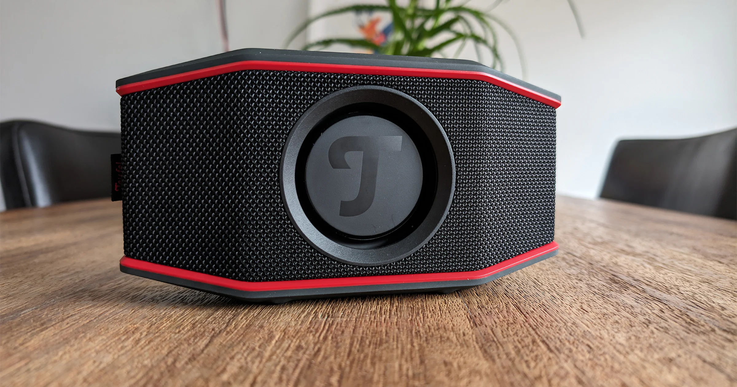 Review: Teufel Rockster Go 2 – Gestroomlijnd en opgevoerd