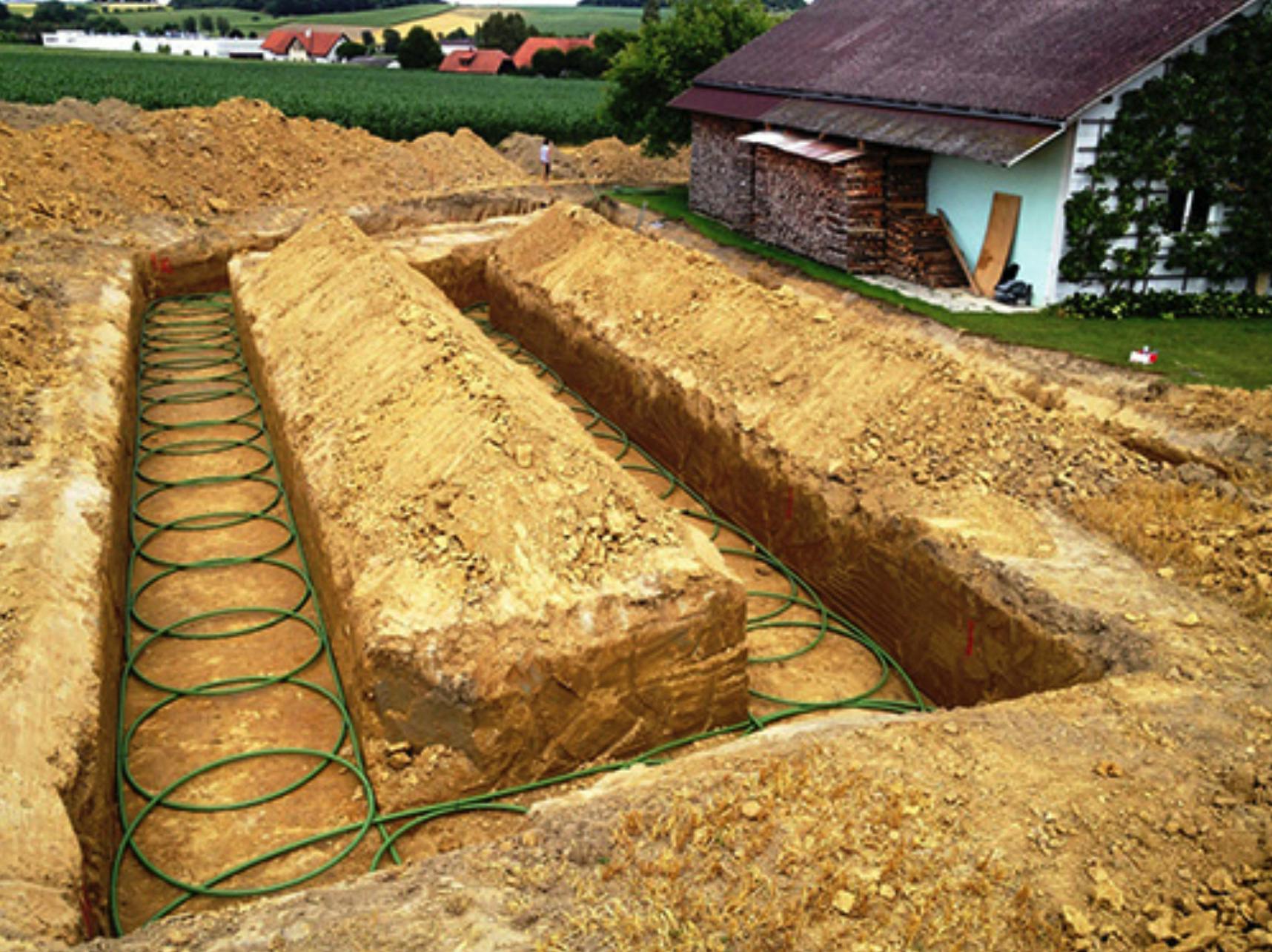 De kunststofslangen worden soms in een ring geplaatst.