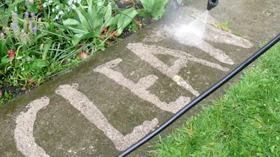 Groene aanslag op je terras? Met deze tips krijg je het weg!