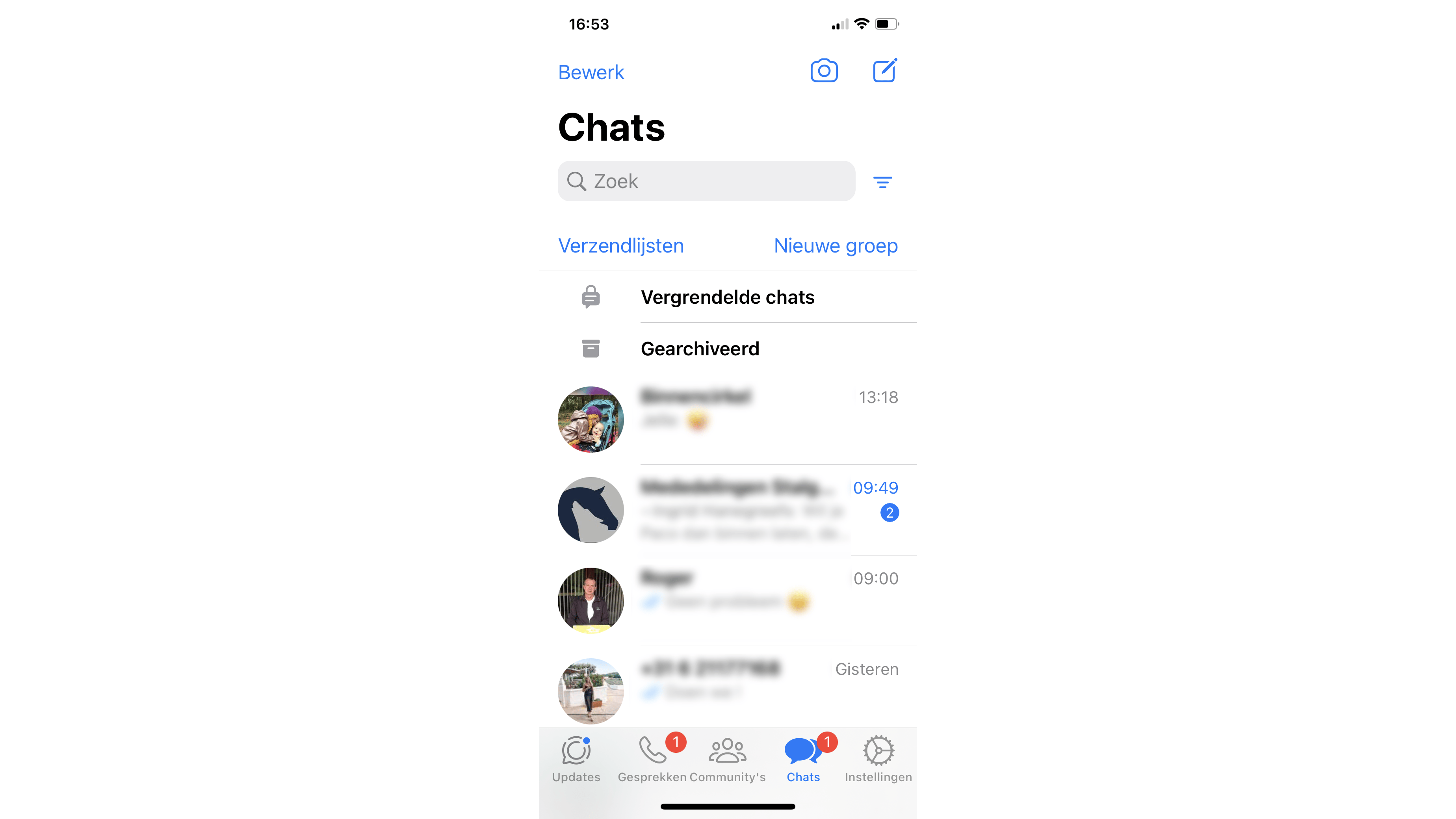 De beschermde chats komen in de map Vergrendelde chats.