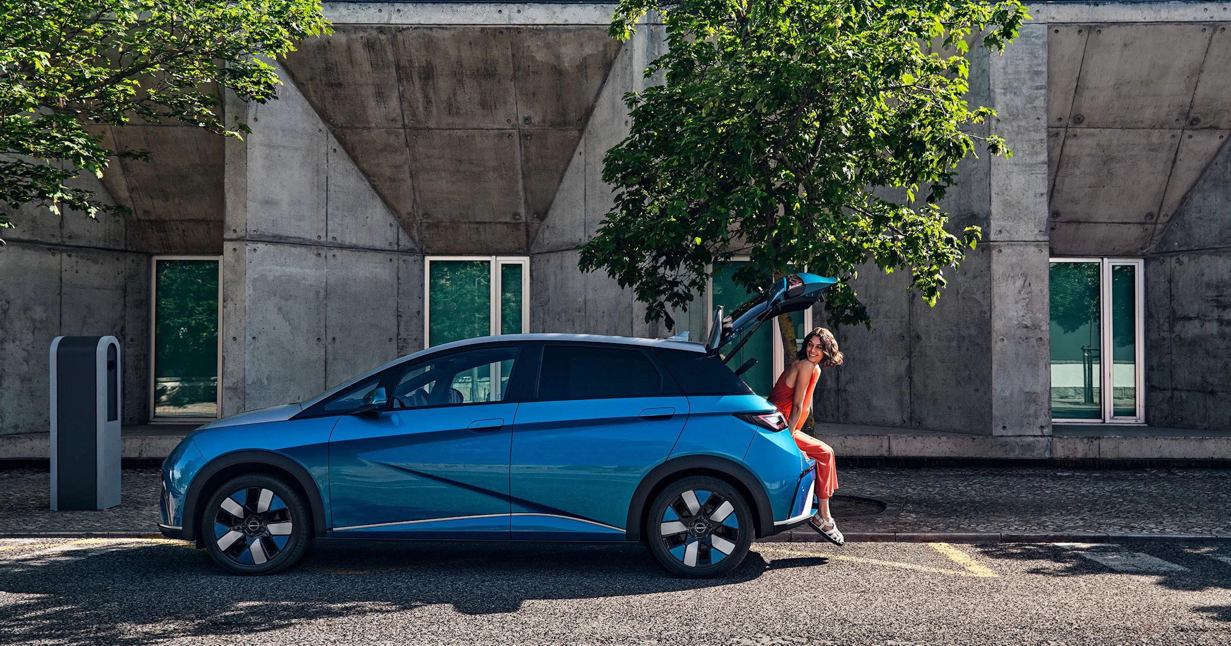 BYD DOLPHIN maakt toonaangevende technologie heel bereikbaar