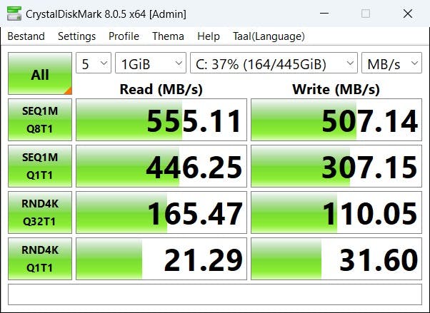 Prestaties van de ssd in de Medion E15443.