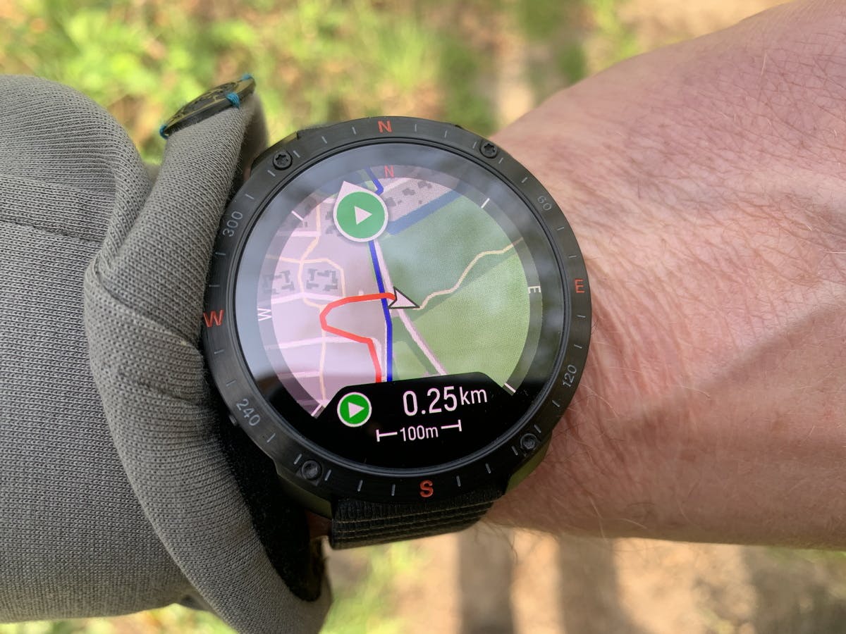 De Polar Grit X2 Pro kan dankzij de offline kaarten prima navigeren