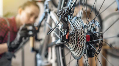 Schakelt je fiets niet meer (lekker)? Dit kun je zelf doen om het op te lossen