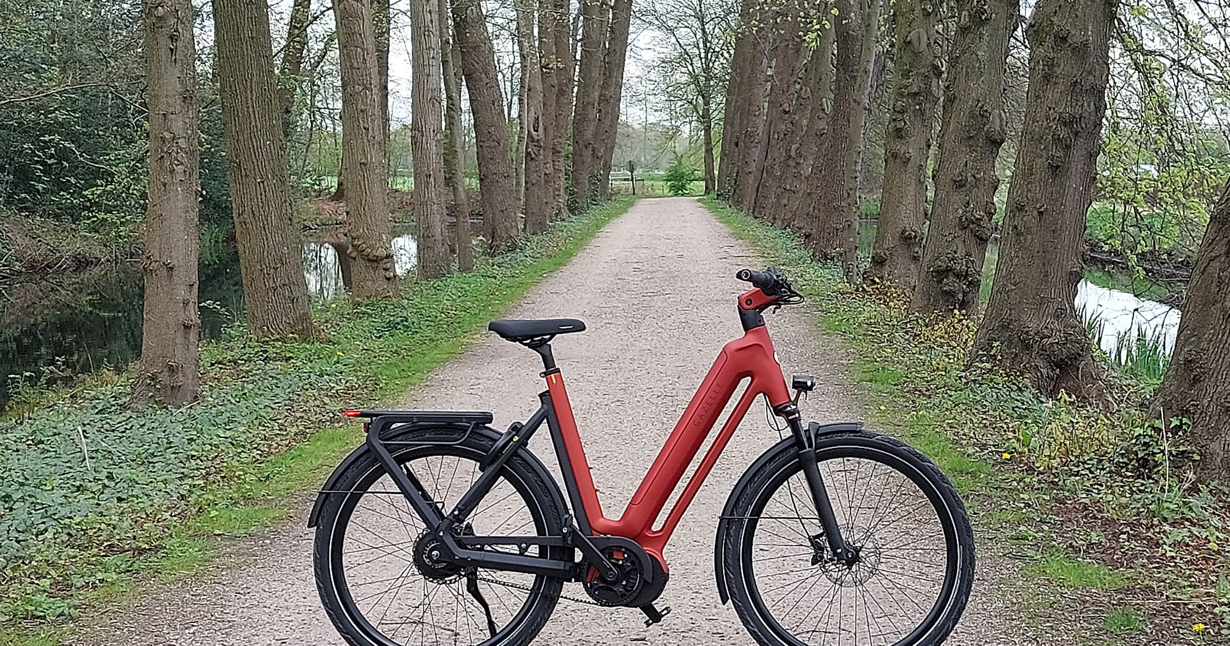 Gazelle Eclipse C380 HMB: alles over de E-bike van het Jaar 2024