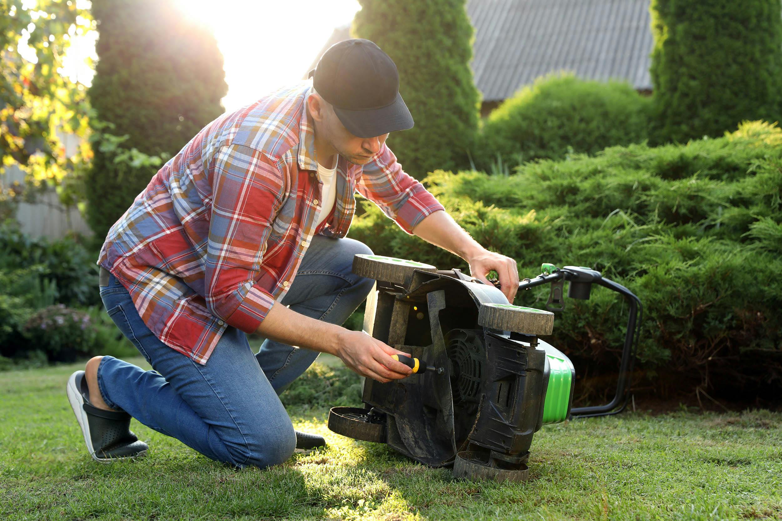 Van elektrisch tot benzine: zo houd je grasmaaier in topconditie