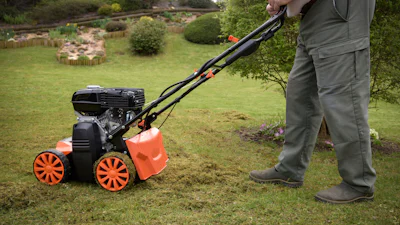Lang leve de verticuteermachine: zo onderhoud je hem!