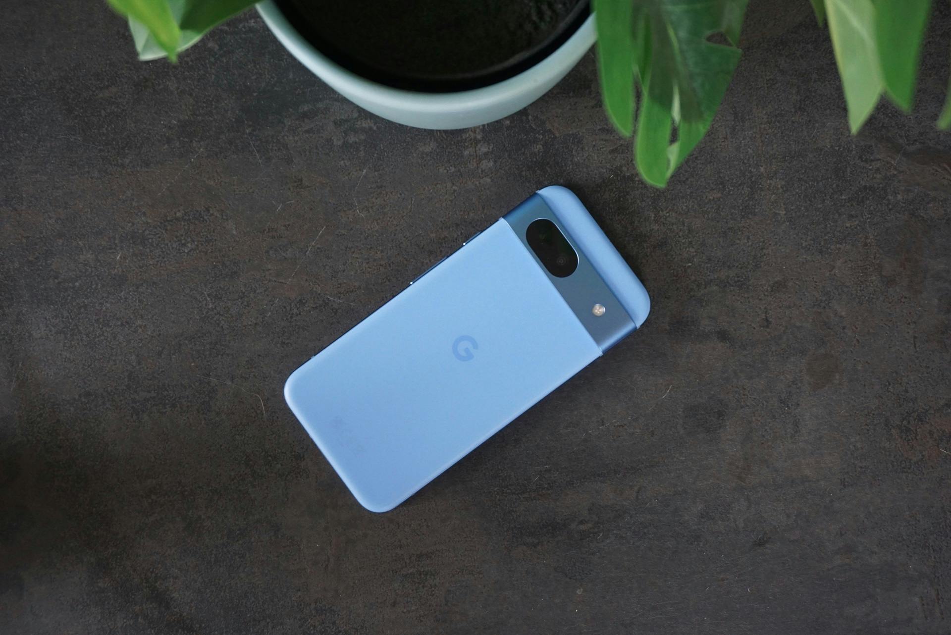 Wij zijn fan van de matte blauwe editie