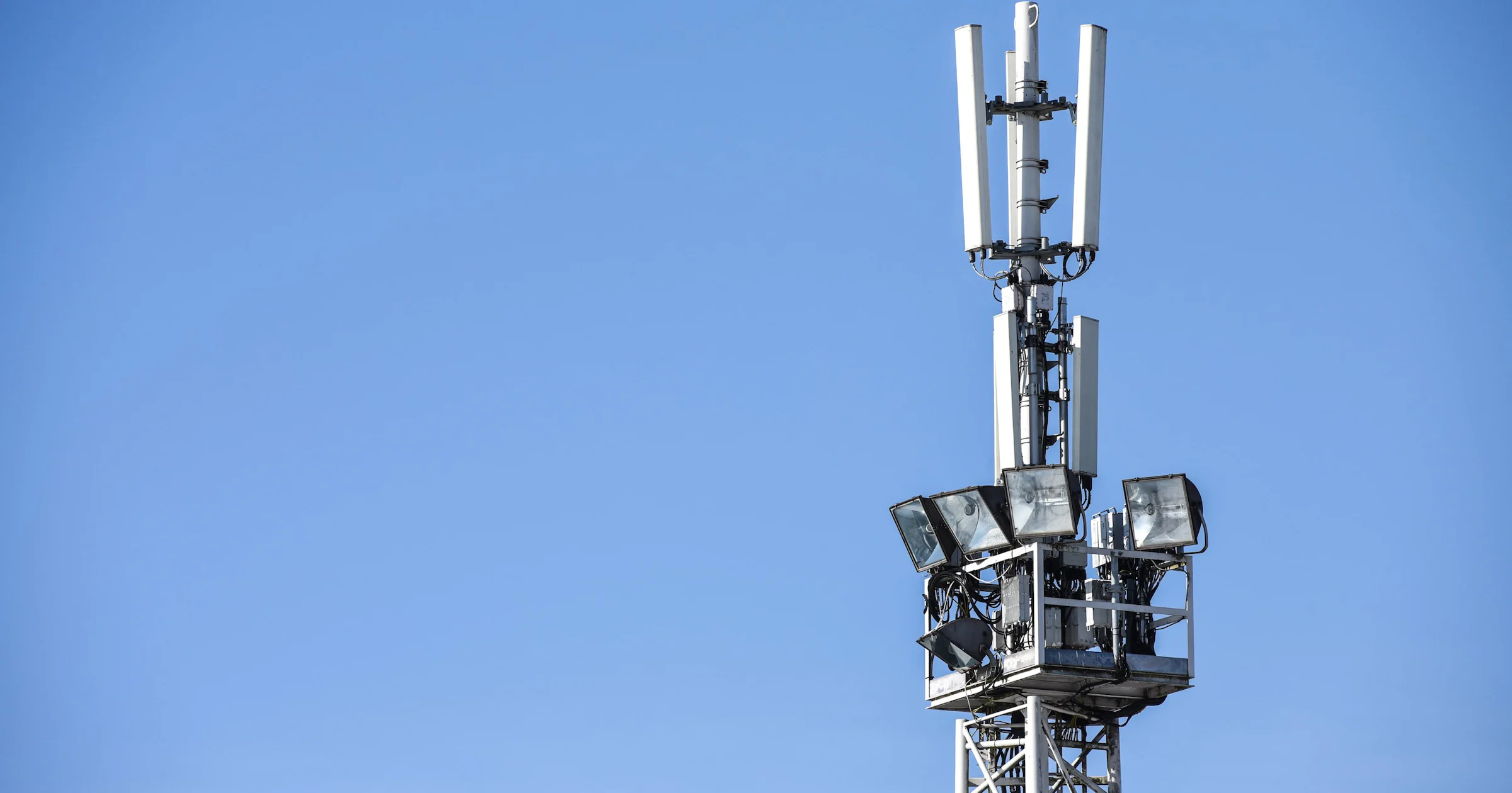 Het is zover: Nederland verdeelt supersnelle 5G-frequenties!