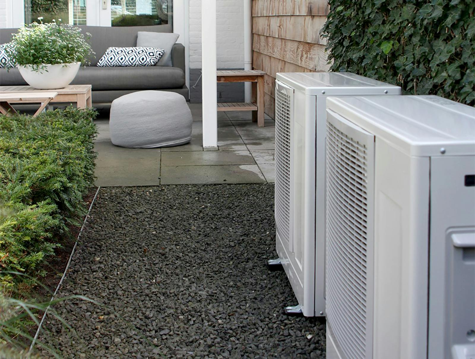 Is er meer vermogen nodig dan 4,5 kW dan kan een tweede monoblock in cascade worden geplaatst.