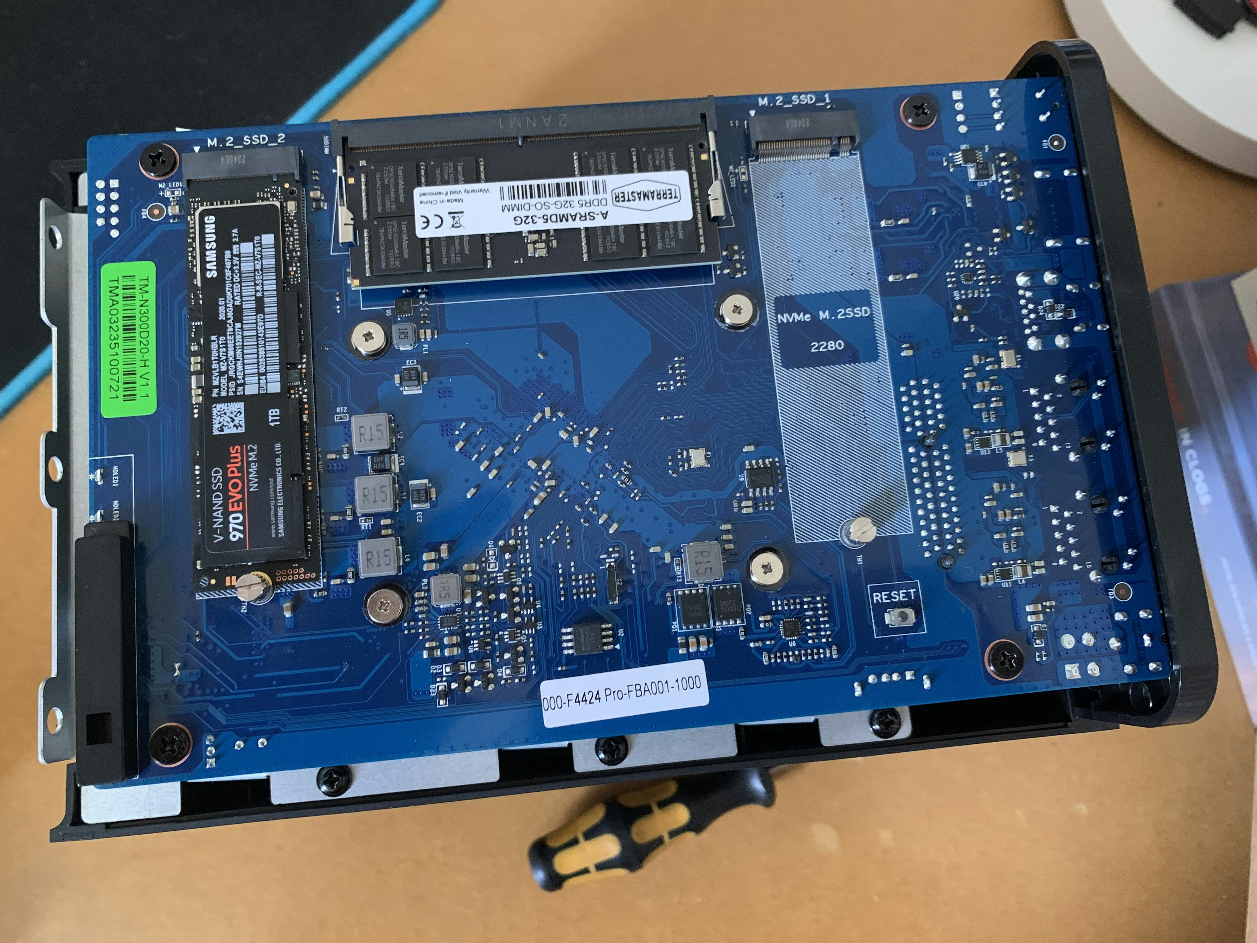 TerraMaster F4-424 Pro.