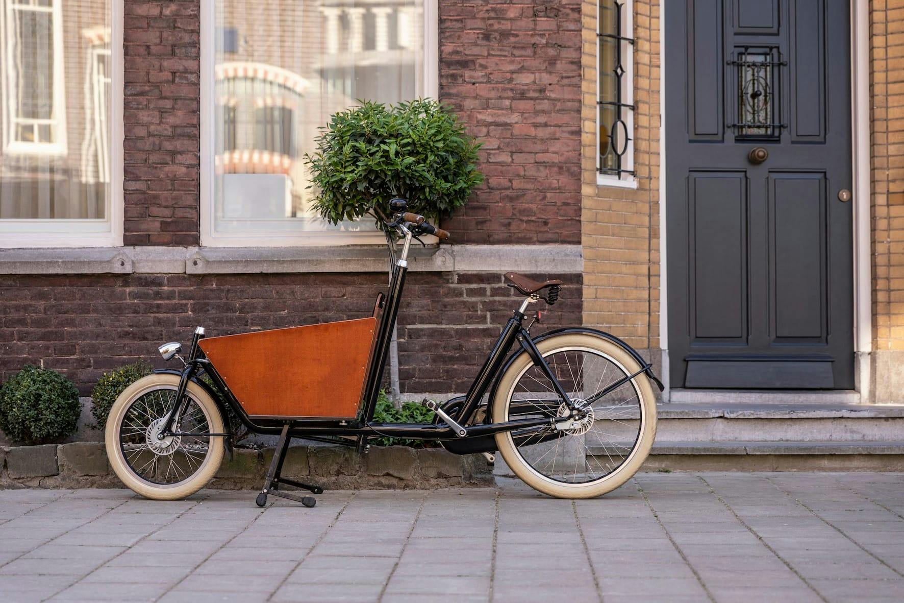 Bakfiets voor de deur