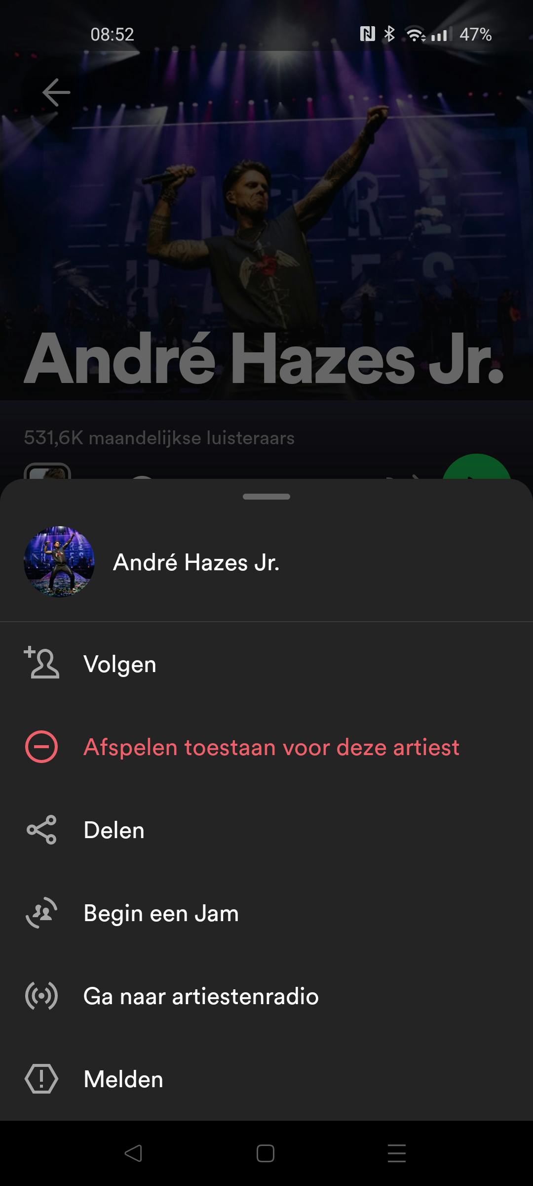 De kleine Hazes weer deblokkeren? Tik dan op 'Afspelen toestaan voor deze artiest'.
