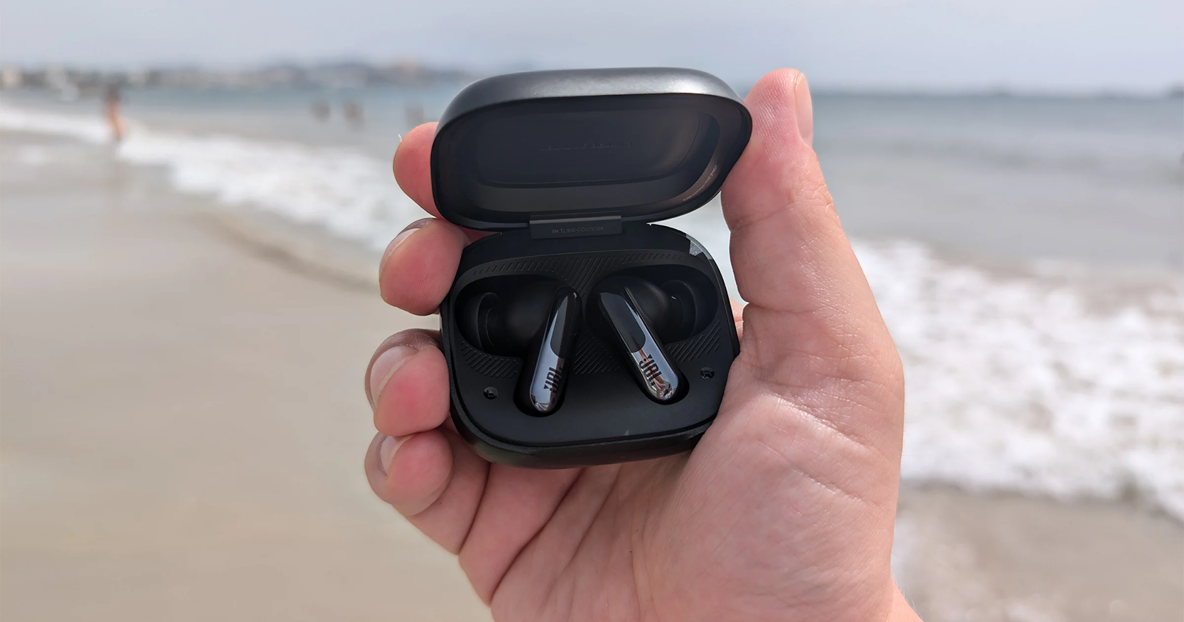 Review JBL Live Beam 3 – doorslaggevend doosje?