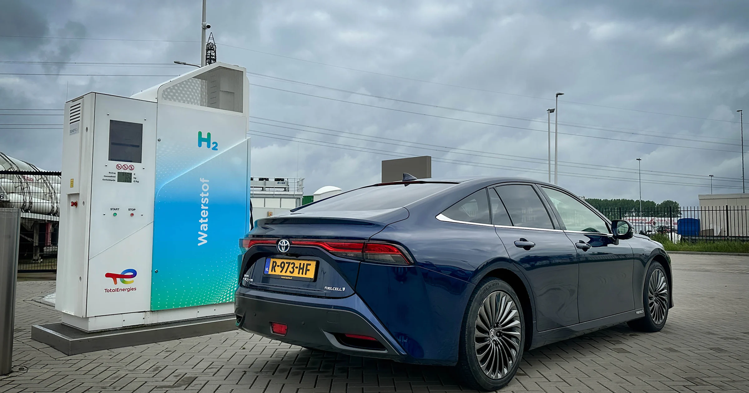 Rijden op waterstof anno 2024: de Toyota Mirai onder de loep