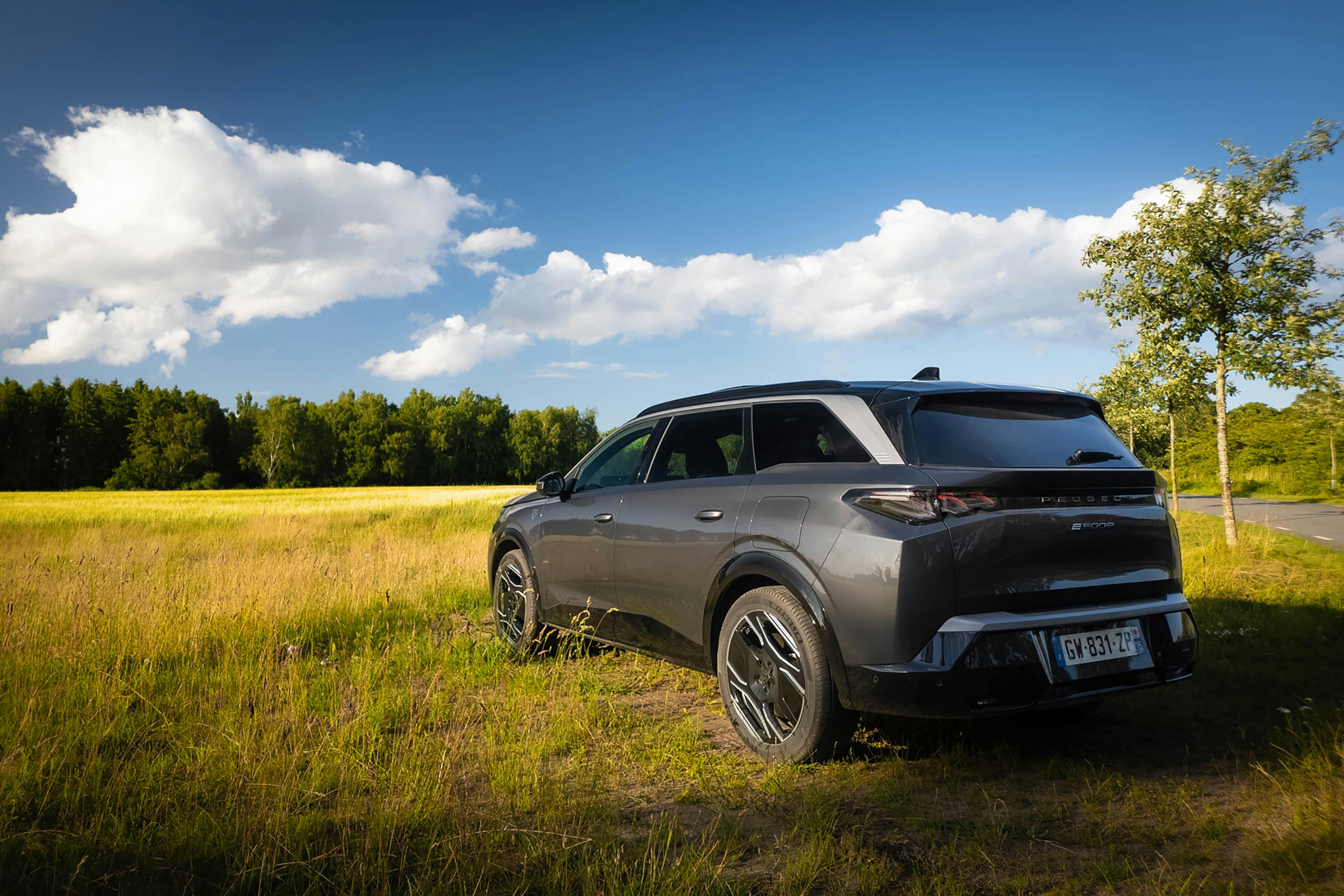 peugeot e5008, peugeot e-5008, peugeot 5008, peugeot e5008 titanium grey