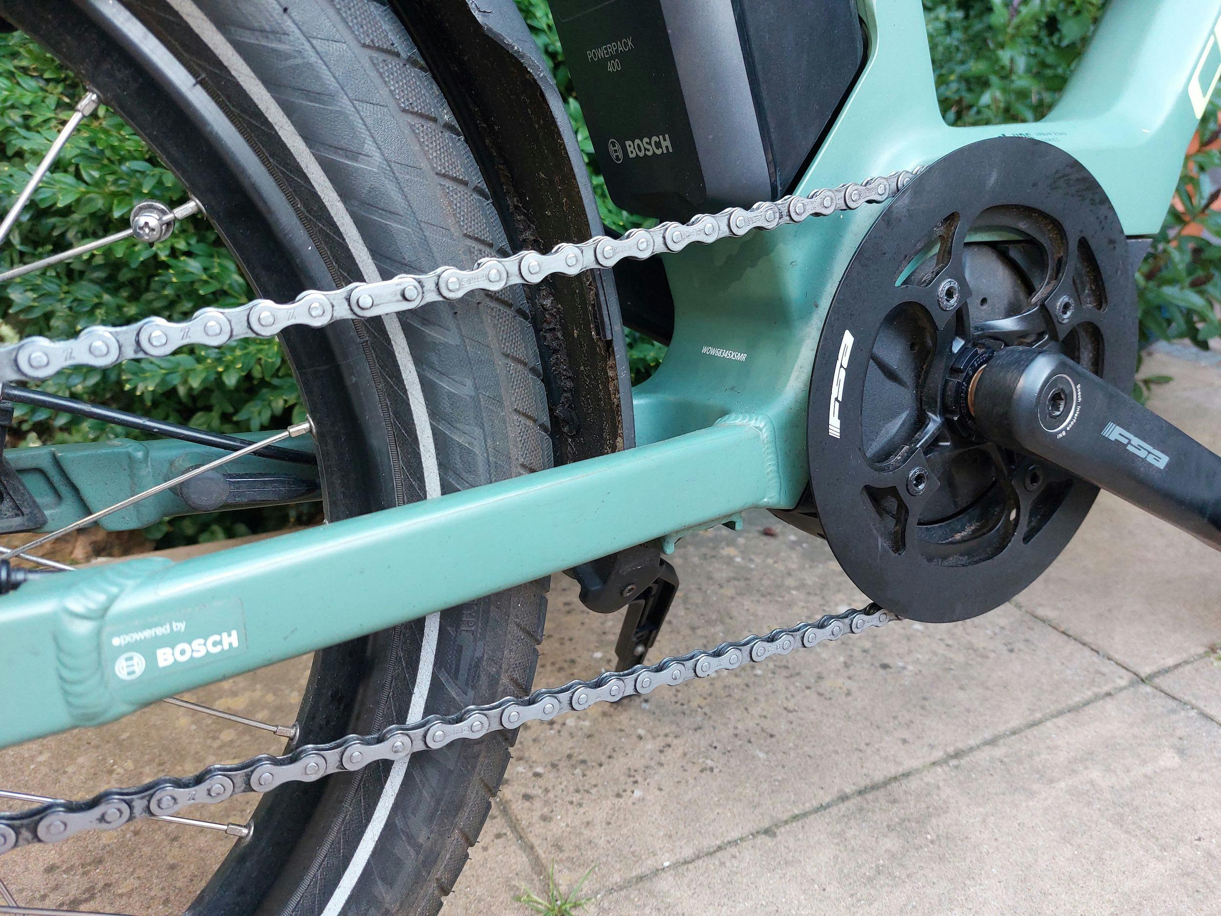 Veel (sportieve) fietsen zijn tegenwoordig voorzien van een open kettingkast.