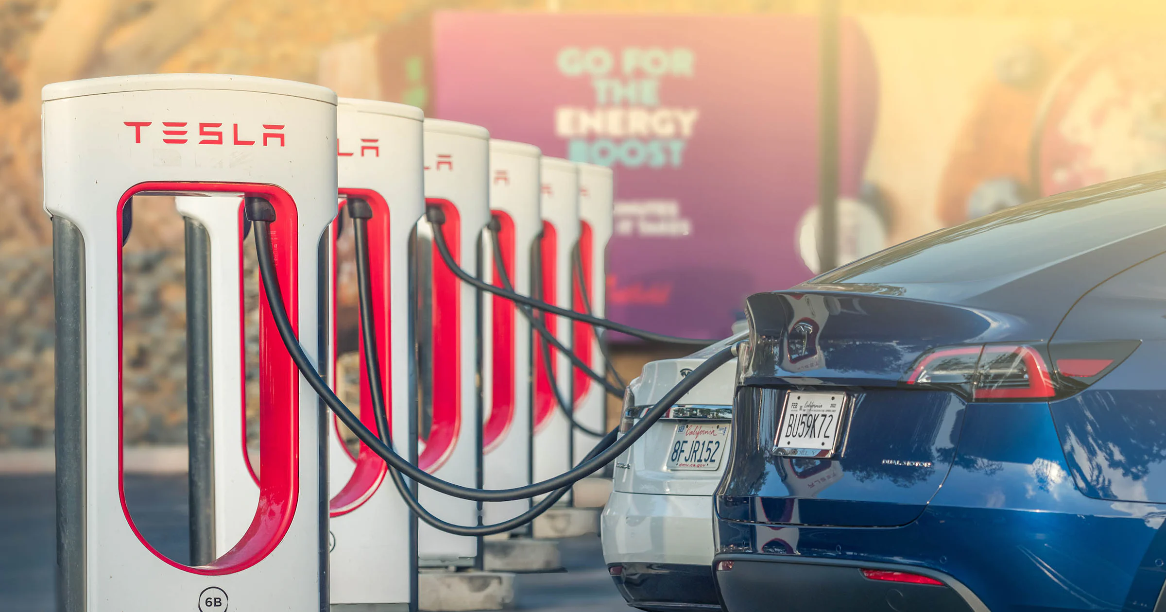 Waar kun je onderweg je elektrische auto opladen?