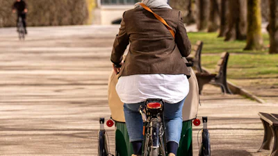 Meer problemen met bakfietsen die uit elkaar lijken te vallen