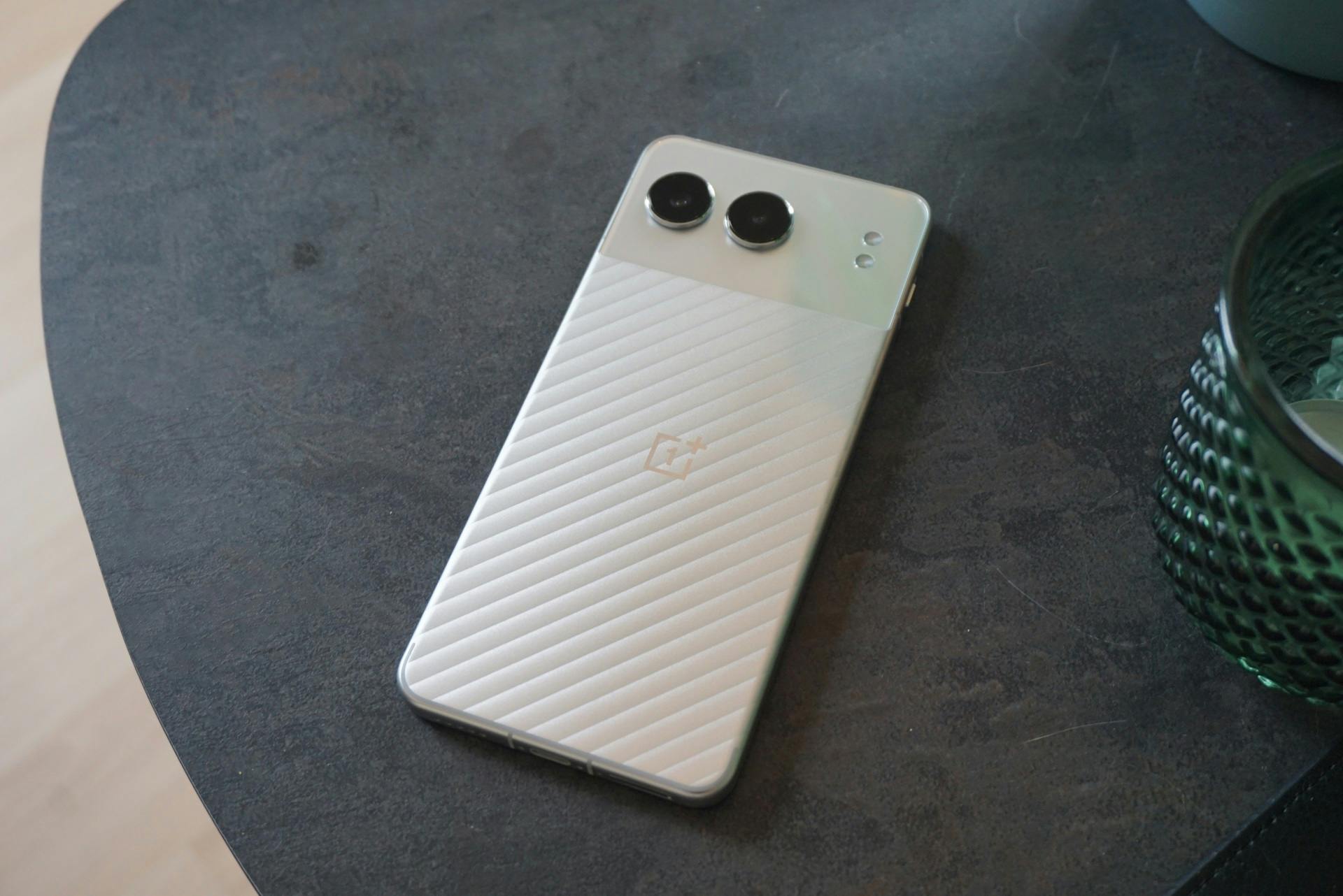 De OnePlus Nord 4 ziet er fraai uit.