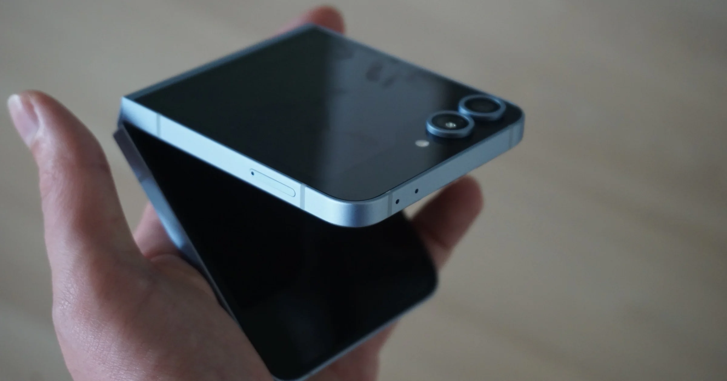 Review Samsung Galaxy Z Flip 6 – Wij geven er nog geen klap op