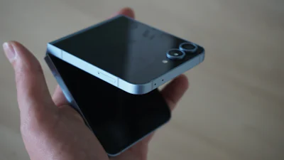 Review Samsung Galaxy Z Flip 6 – Wij geven er nog geen klap op