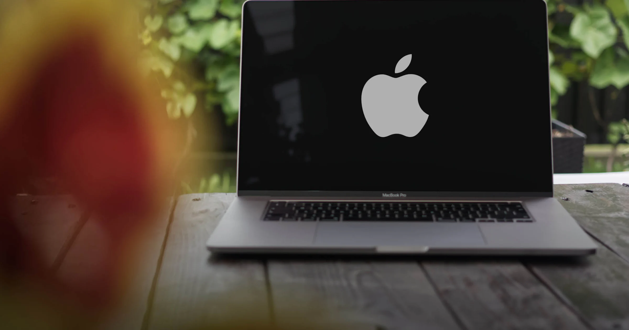 Apple-ceo Tim Cook wordt in september opgevolgd door John Ternus