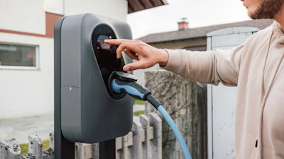 Zo vraag je een laadpaal aan voor je elektrische auto