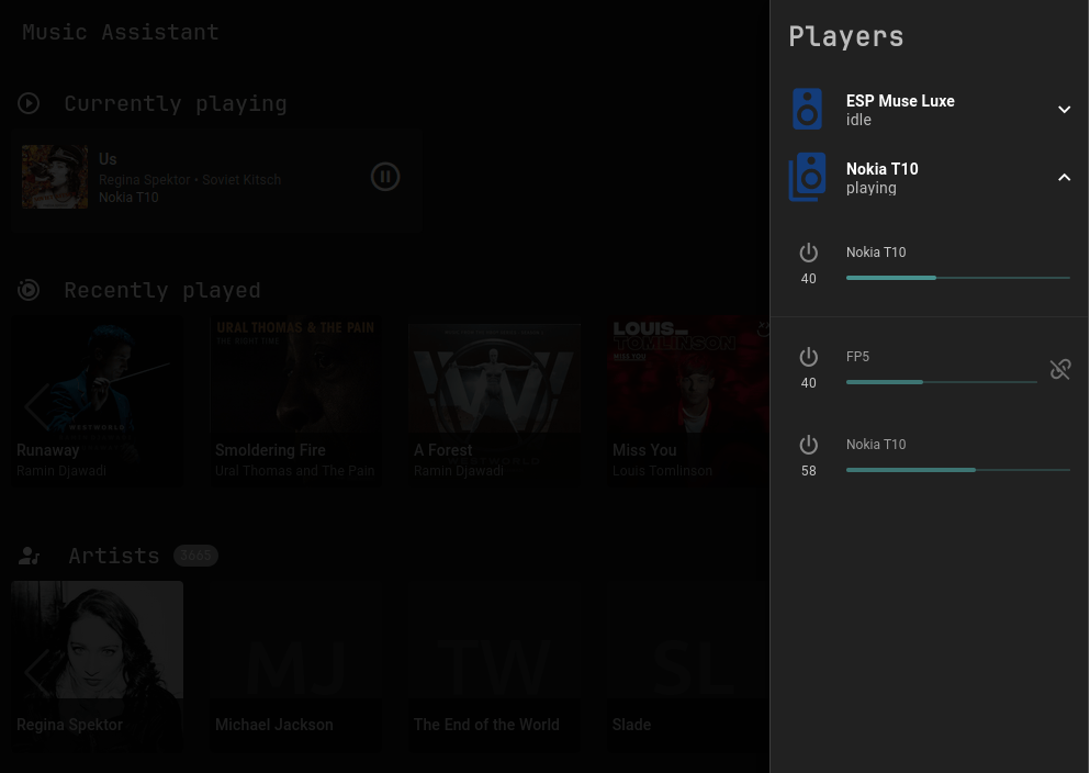 Nadat we de Nokia T10 en ESP Muse Luxe aan elkaar hebben gekoppeld, spelen ze de muziek gesynchroniseerd af.