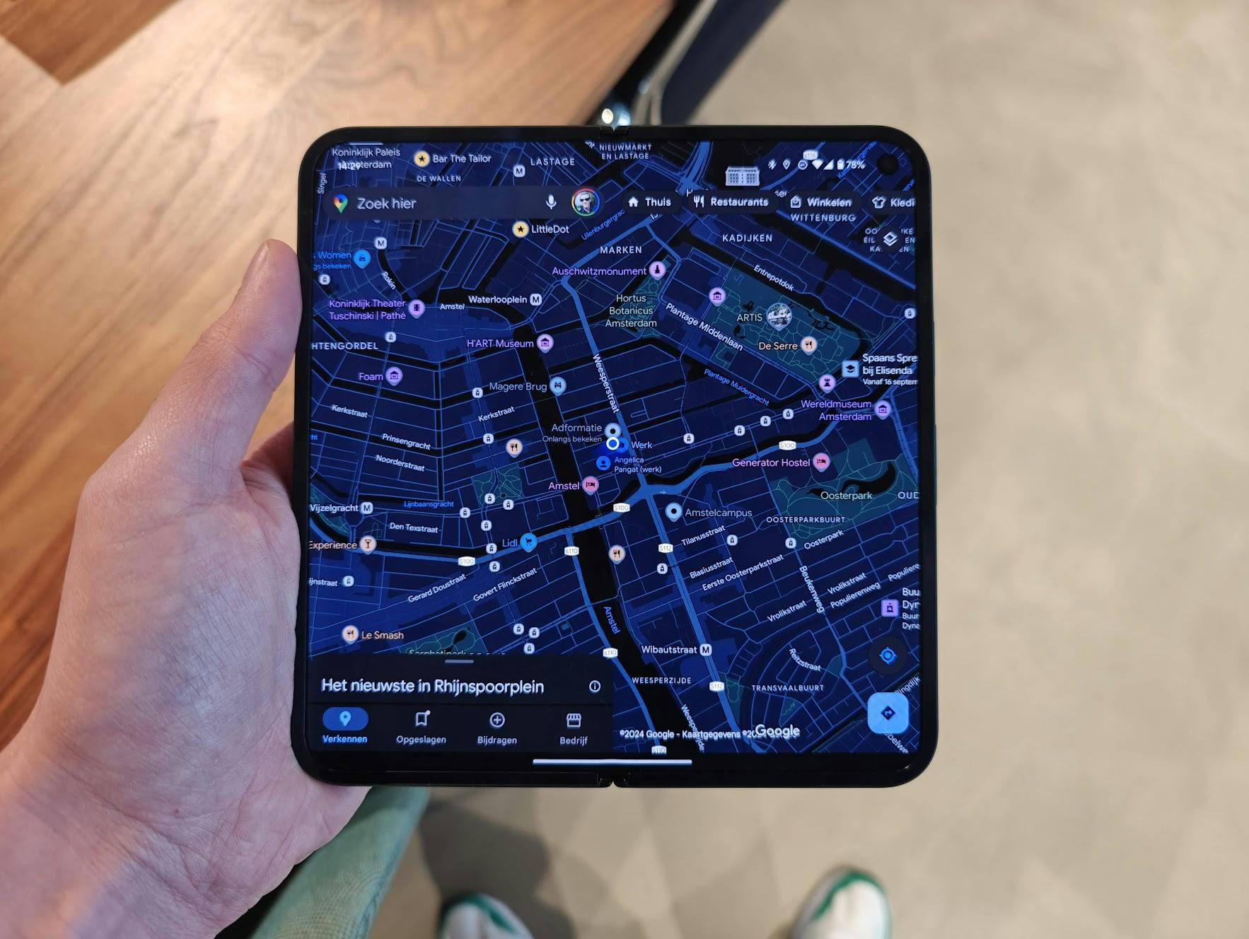 Het grote scherm is bij veel zaken handig, zoals het verkennen van Google Maps.