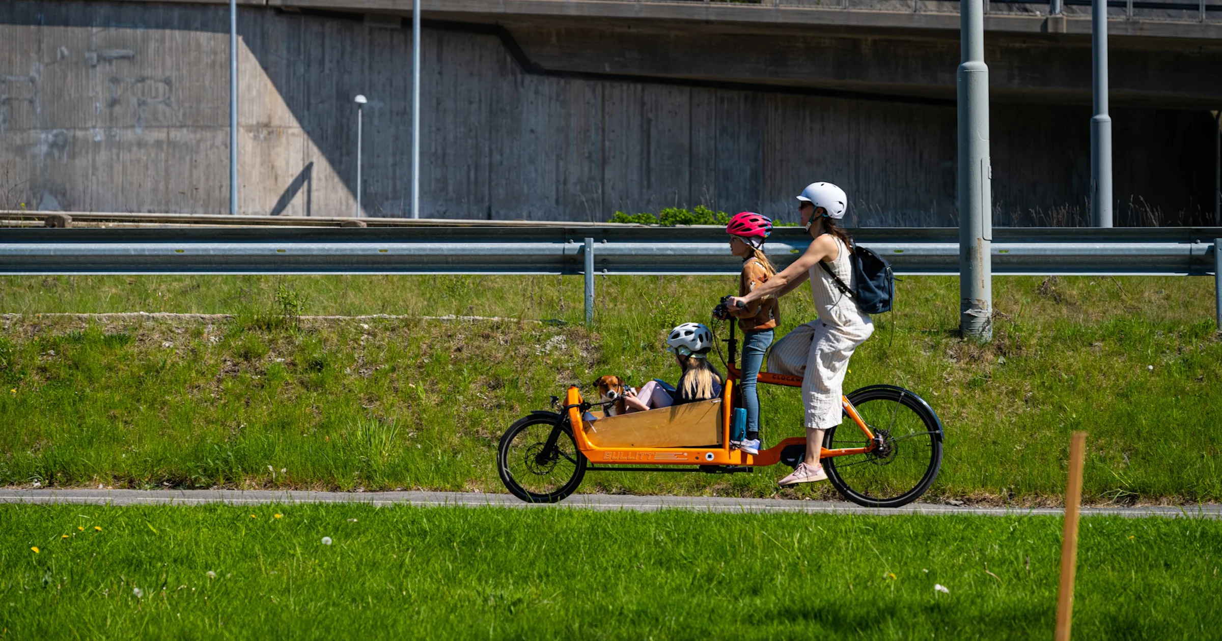 Extra kilo's op je e-bike: wat doen ze met je actieradius?